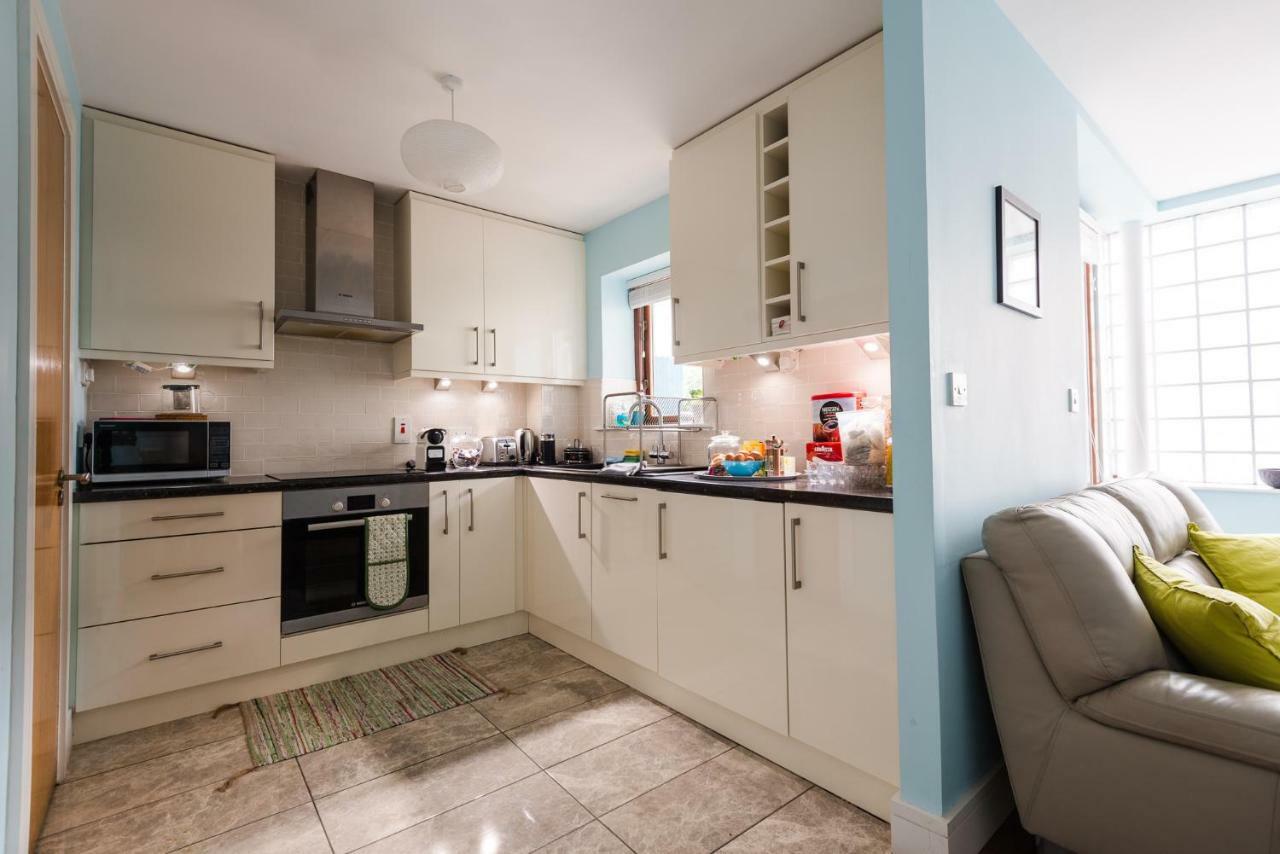 Spacious 2-Bedroom Apartment Near O'Connell St Dublin Exterior foto