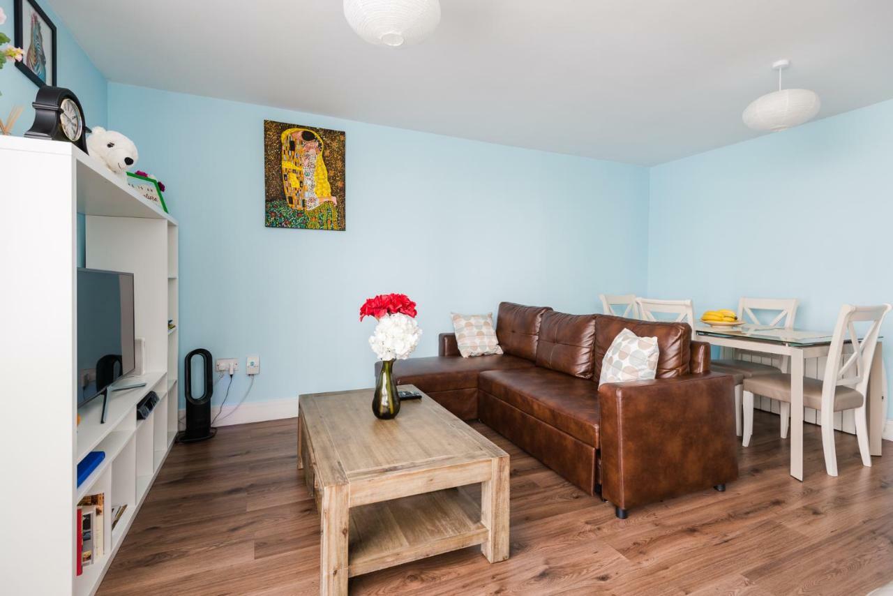 Spacious 2-Bedroom Apartment Near O'Connell St Dublin Exterior foto
