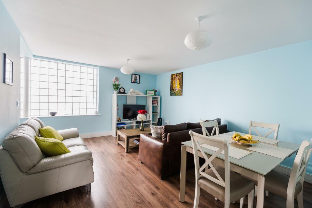 Spacious 2-Bedroom Apartment Near O'Connell St Dublin Exterior foto